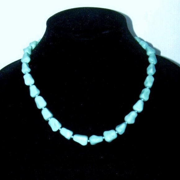 Necklace Faux Turquoise Nuggets Hand Knotted Southwestern Fancy Clasp 18" NWOT - Picture 3 of 5